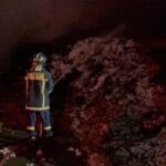 Τρίκαλα:-Στις-φλόγες-εργοστάσιο-βαμβακιού-–-Μεγάλη-κινητοποίηση-της-Πυροσβεστικής,-καίγονται-έξι-αποθήκες
