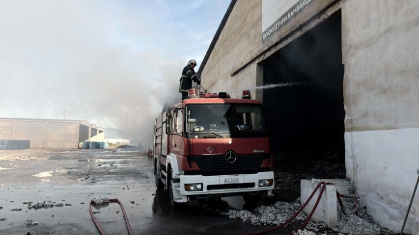 Μεγάλη-η-καταστροφή-στο-εκκοκκιστήριο-Καραγιώργου-στον-Λόγγο-–-Κάηκαν-αποθήκες-με-χιλιάδες-τόνους-βαμβακιού