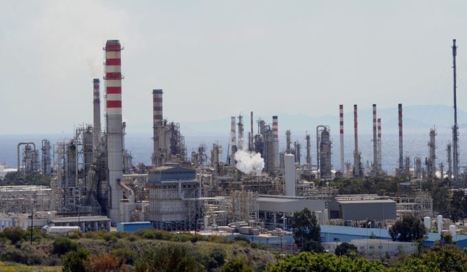 Έκρηξη-στη-motor-oil:-Σε-κρίσιμη-κατάσταση-οι-δύο-εργάτες-–-Πώς-έγινε-το-ατύχημα