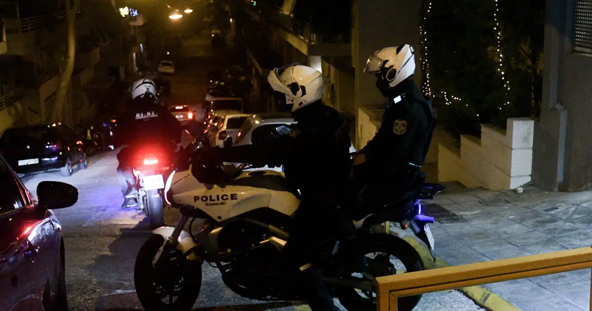 Πάτρα:-Άγρια-επεισόδια-μετά-από-γλέντι-Ρομά-στα-Πράτσικα-–-Έσπαγαν-και-πετούσαν-αντικείμενα,-επέμβαση-της-ΟΠΚΕ