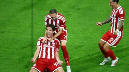 Ολυμπιακός-–-Παναθηναϊκός-1-0:-Άντεξαν-με-10-παίκτες-οι-Ερυθρόλευκοι-και-πήραν-το-«αιώνιο»-ντέρμπι