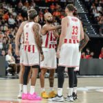 Βαλένθια-–-Ολυμπιακός-97-102:-Τεράστια-νίκη-στην-Ισπανία-οι-«ερυθρόλευκοι»-–-Επέστρεψαν-από-το-28-και-κλείδωσαν-το-ροζ-φύλλο-στην-παράταση