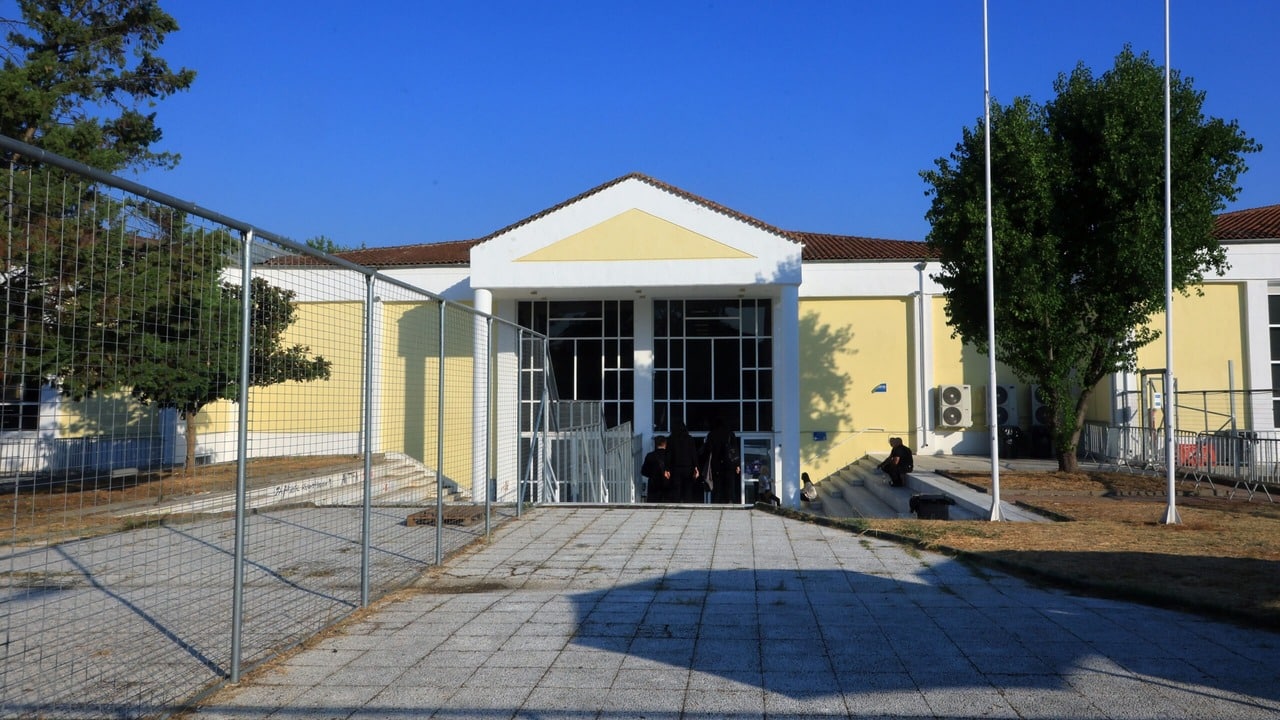 ΕΣΗΕΘΣΤΕ-Ε:-Διαμόρφωση-κατάλληλου-χώρου-στη-δίκη-των-Τεμπών-για-δημοσιογράφους-και-τεχνικούς-ΜΜΕ- 