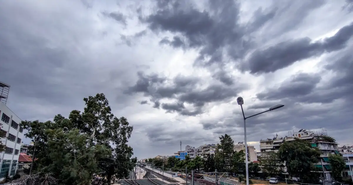 Καιρός-αύριο:-Συννεφιά-και-βροχές-σε-Έβρο-και-νότια-Πελοπόννησο-–-Μικρή-άνοδος-της-θερμοκρασίας