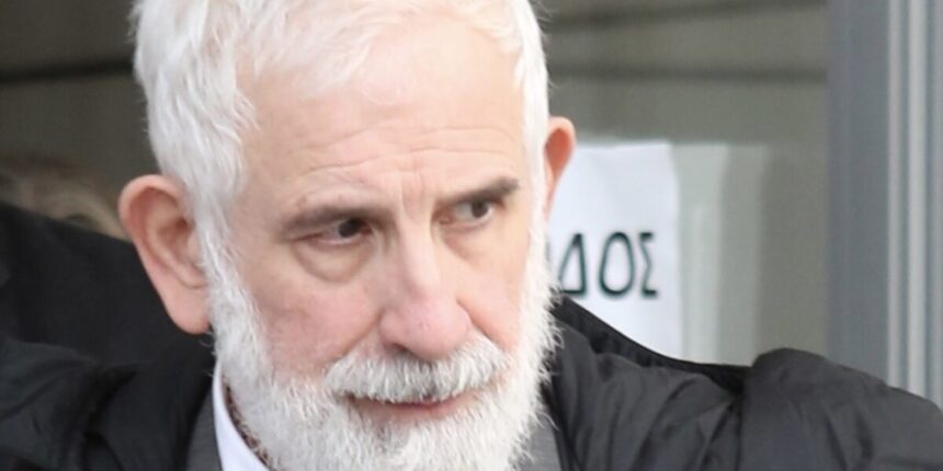 Χαμός-στο-δικαστήριο:-Ξέσπασε-ο-Φιλιππίδης-εναντίον-του-Μπιμπίλα-–-«Είσαι-καραγκιόζης,-γελοίε»