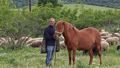 Πηνειάδα:-Την-Τρίτη-η-κηδεία-του-Απόστολου-Καψιώχα