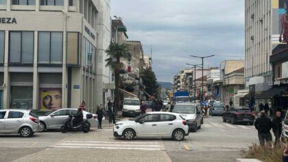 Τρίκαλα:-Βγήκαν-όλα-τα-αυτοκίνητα-στο-κέντρο;