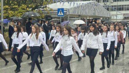 Κουρέτας:-«Ας-βραχούμε-λίγο»-–-Οι-γονείς-στο-facebook