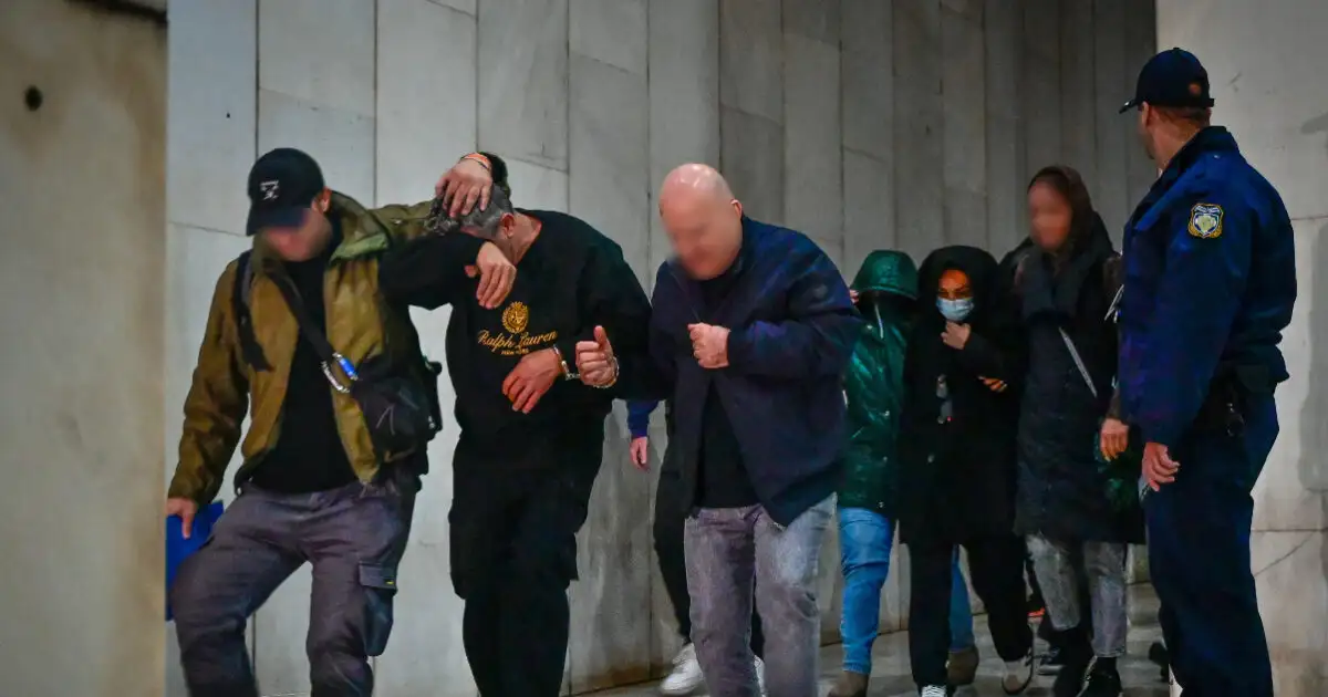«Χωριάτικο»:-Ώρα-απολογιών-για-59-συλληφθέντες-–-Στο-μικροσκόπιο-και-αστυνομικοί-για-το-κύκλωμα-των-εκατομμυρίων